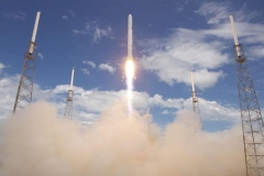 4 Giugno 2010: Il primo razzo Falcon 9 di SpaceX decolla da Cape Canaveral